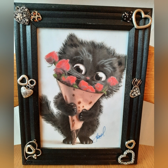 CLEARANCE SALE 50 % FRAMED HAND DRAWING CUTIE CAT WITH RED ROSES AND HEARTS - Picture 1 of 6